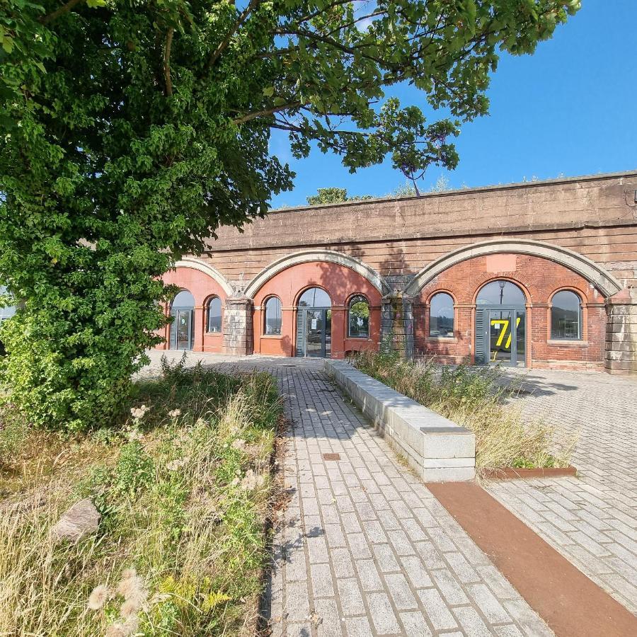 Custom House Hotel Bowling Exterior photo